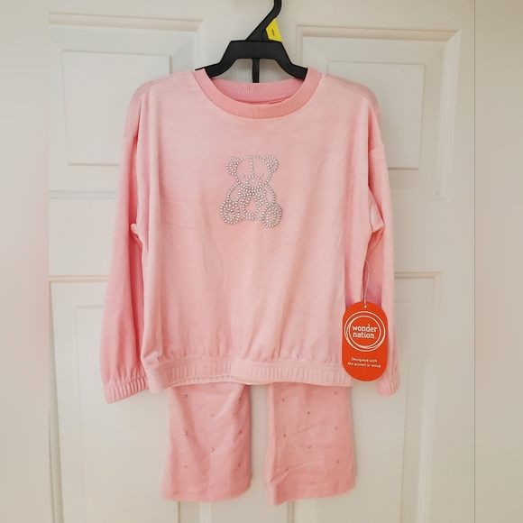 wonder nation Other - Light Pink 3T Velour Bear Two Piece Top And Pants Set New